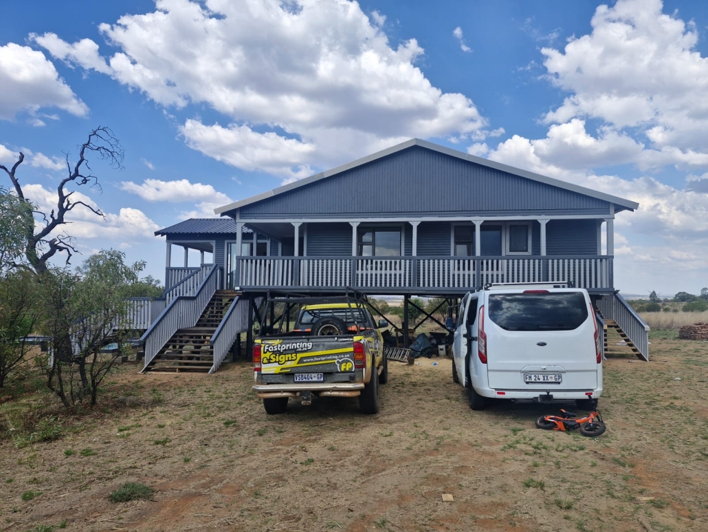 log home construction